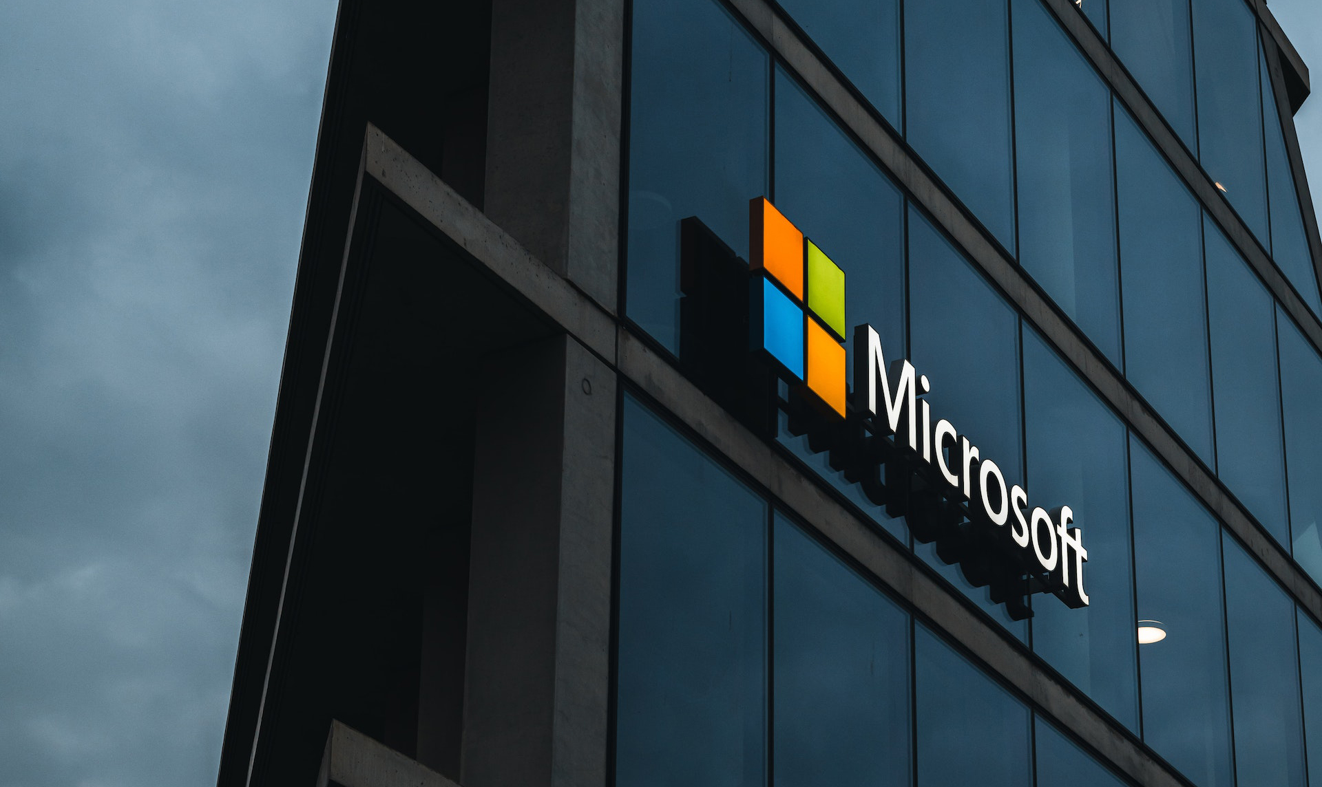 Η Microsoft ανακοινώνει αλλαγές στο όνομα της πλατφόρμας της εν μέσω επιτάχυνσης της αγοράς